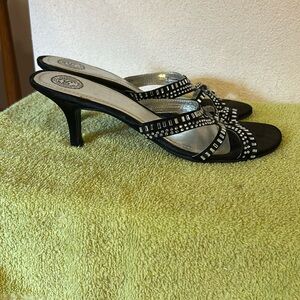 SO Black Jeweled Sandals - Women’s Size 7 1/2